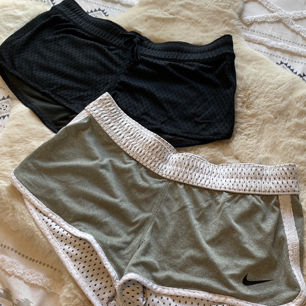 Two (2) Nike reversible shorts 🩷